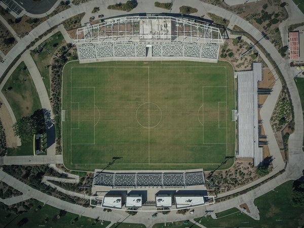 Combat de rue vs combat sportif: une analyse de Conor Macgregor